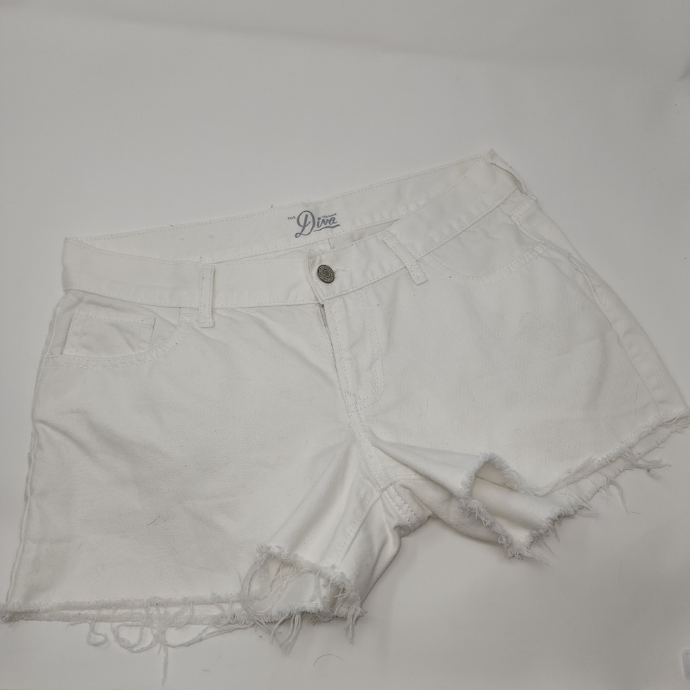 Old navy denim The Diva white denim short Frayed Hem